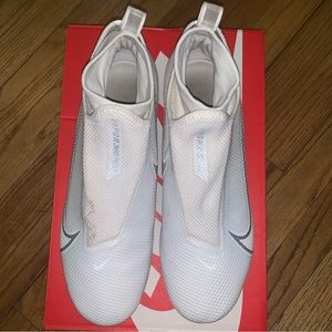 COPY - Nike Vapor Edge Pro 360 White Chrome In a size 9